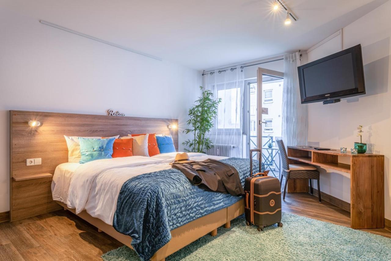 1Bitcoinhotel Princess Self Check-In Plochingen Exterior foto
